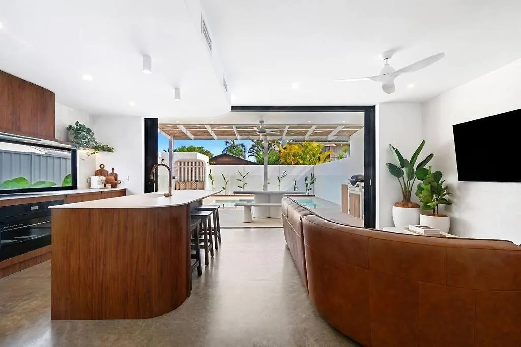 Appartamento Beachside Villa With Heated Pool Marcoola Australia