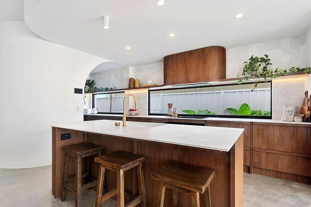 Beachside Villa With Heated Pool Marcoola 0*,  Australia
